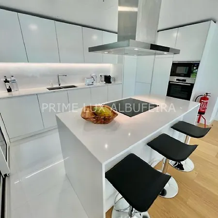 Prime Lux 阿尔布费拉