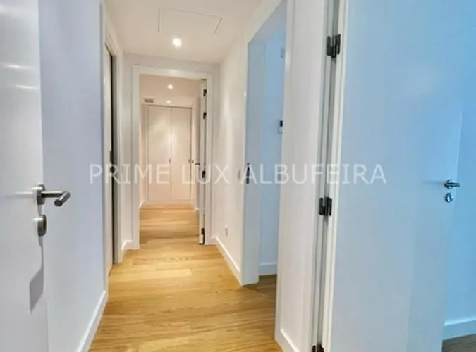 Prime Lux アパート